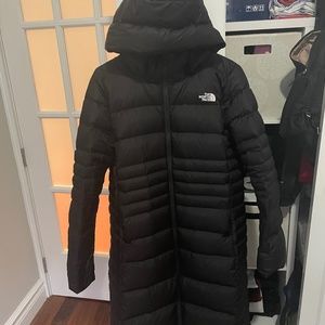 The North Face - Black Hooded Knee-Length Winter Coat - Large